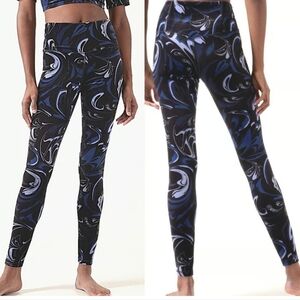 Athleta Elation Velvet  Agate Paisley tight legging